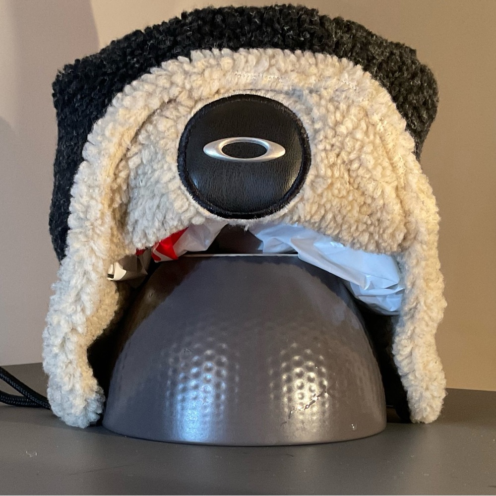 Oakley Trapper Hat